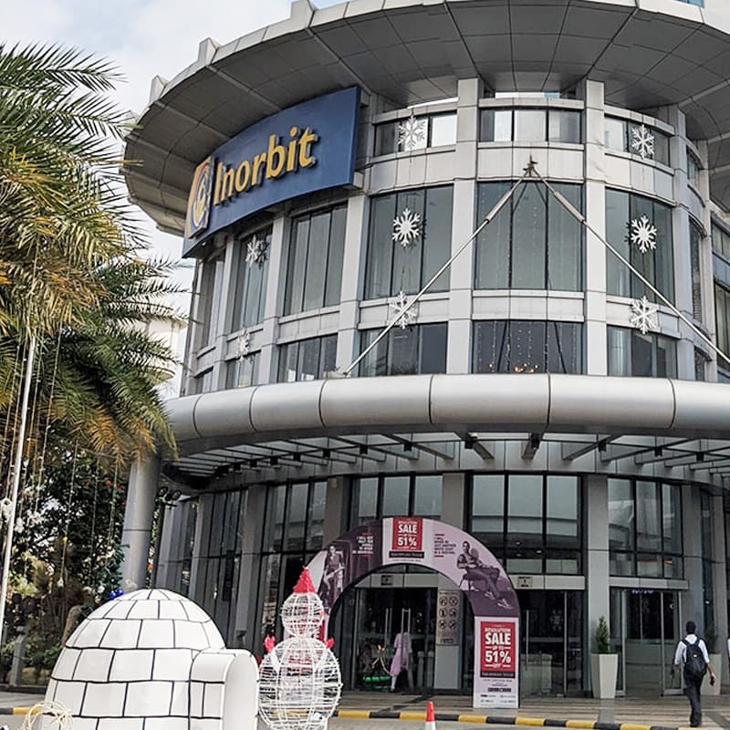 Luxury Retail Arcade